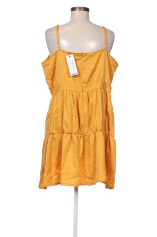 Šaty  Boohoo, Velikost XXL, Barva Žlutá, Cena  733,00 Kč