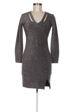 Kleid Cropp, Größe M, Farbe Silber, Preis 5,63 €