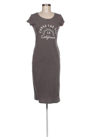 Kleid Edc By Esprit, Größe XS, Farbe Grau, Preis € 9,46