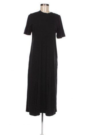 Φόρεμα Edited, Μέγεθος M, Χρώμα Μαύρο, Τιμή 18,40 €