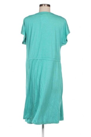 Kleid Essentials, Größe M, Farbe Grün, Preis € 5,65