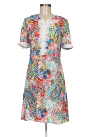 Kleid Estelle, Größe M, Farbe Mehrfarbig, Preis 9,46 €