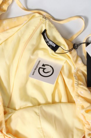 Рокля Fashion Union, Размер XL, Цвят Жълт, Цена 102,00 лв.