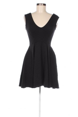Φόρεμα Gina Tricot, Μέγεθος XS, Χρώμα Μαύρο, Τιμή 4,33 €
