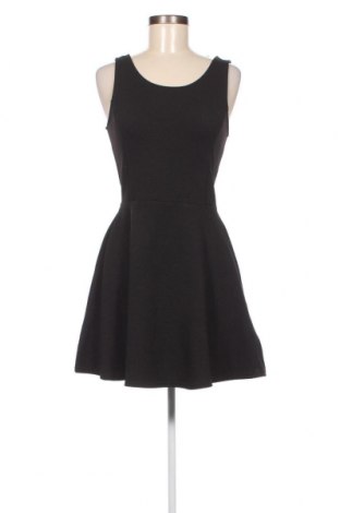 Šaty  H&M Divided, Velikost M, Barva Černá, Cena  125,00 Kč