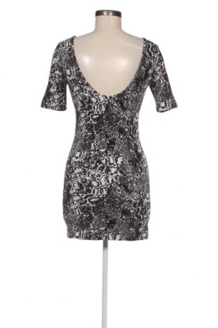 Kleid H&M Divided, Größe M, Farbe Mehrfarbig, Preis € 3,23