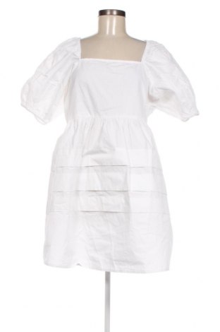 Kleid In the style, Größe M, Farbe Weiß, Preis 23,71 €