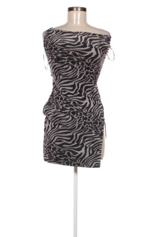 Kleid Naanaa, Größe S, Farbe Grau, Preis 4,02 €
