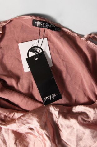 Φόρεμα Nasty Gal, Μέγεθος M, Χρώμα Σάπιο μήλο, Τιμή 81,65 €