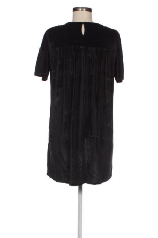 Φόρεμα Pull&Bear, Μέγεθος M, Χρώμα Μαύρο, Τιμή 4,50 €