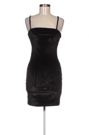 Φόρεμα Pull&Bear, Μέγεθος M, Χρώμα Μαύρο, Τιμή 7,19 €