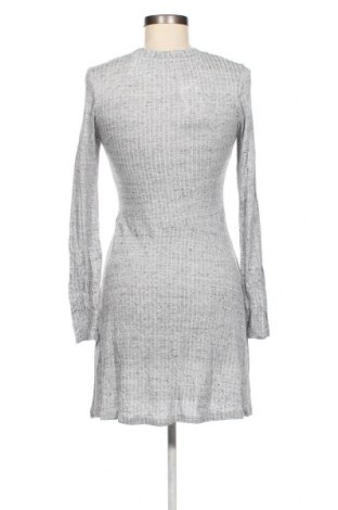 Kleid Pull&Bear, Größe M, Farbe Grau, Preis 3,56 €