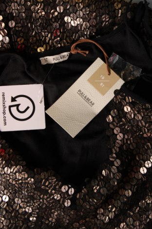 Kleid Pull&Bear, Größe M, Farbe Mehrfarbig, Preis 47,94 €