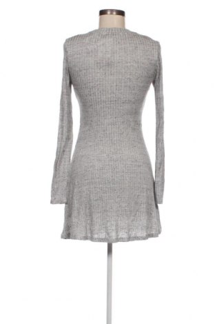 Φόρεμα Pull&Bear, Μέγεθος M, Χρώμα Γκρί, Τιμή 6,16 €