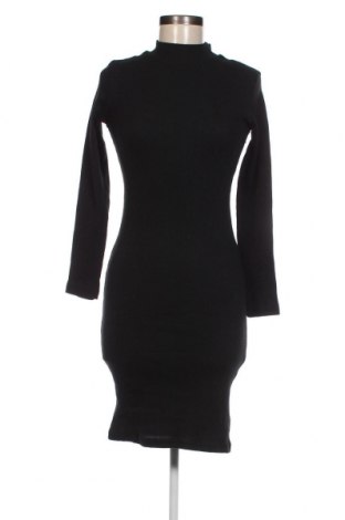 Šaty  Trendyol, Velikost L, Barva Černá, Cena  222,00 Kč