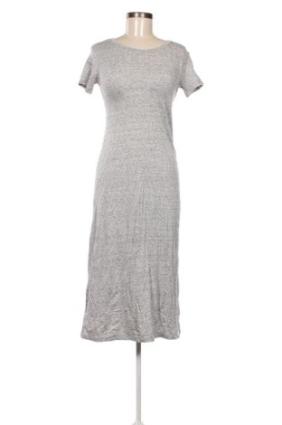 Kleid Uniqlo, Größe M, Farbe Grau, Preis 23,66 €