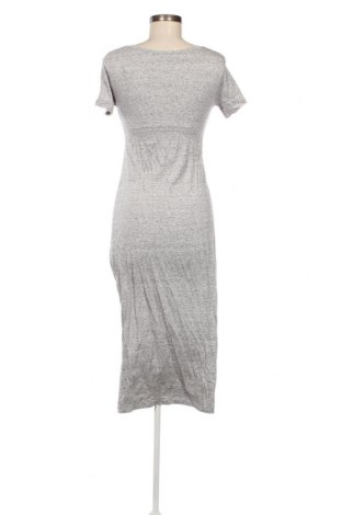 Kleid Uniqlo, Größe M, Farbe Grau, Preis 23,66 €