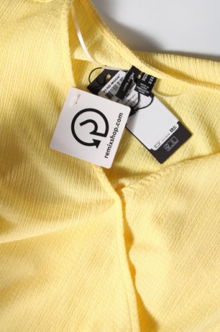 Šaty  Vero Moda, Velikost XS, Barva Žlutá, Cena  204,00 Kč
