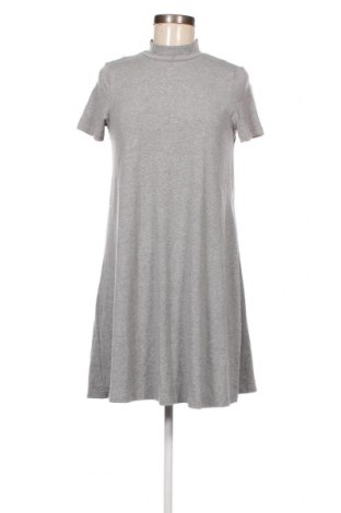 Kleid Vero Moda, Größe S, Farbe Grau, Preis 4,04 €