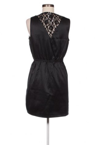 Φόρεμα Vero Moda, Μέγεθος M, Χρώμα Μαύρο, Τιμή 3,15 €