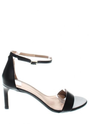 Sandále BOSS, Veľkosť 39, Farba Čierna, Cena  119,69 €