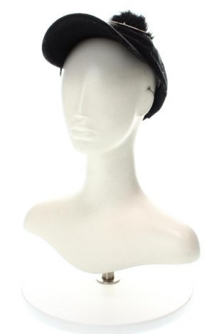 Καπέλο Pull&Bear, Χρώμα Μαύρο, Τιμή 4,15 €