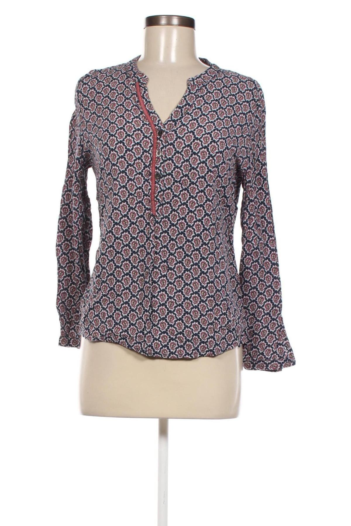 Дамска блуза, Размер S, Цвят Многоцветен, Цена 3,99 лв.