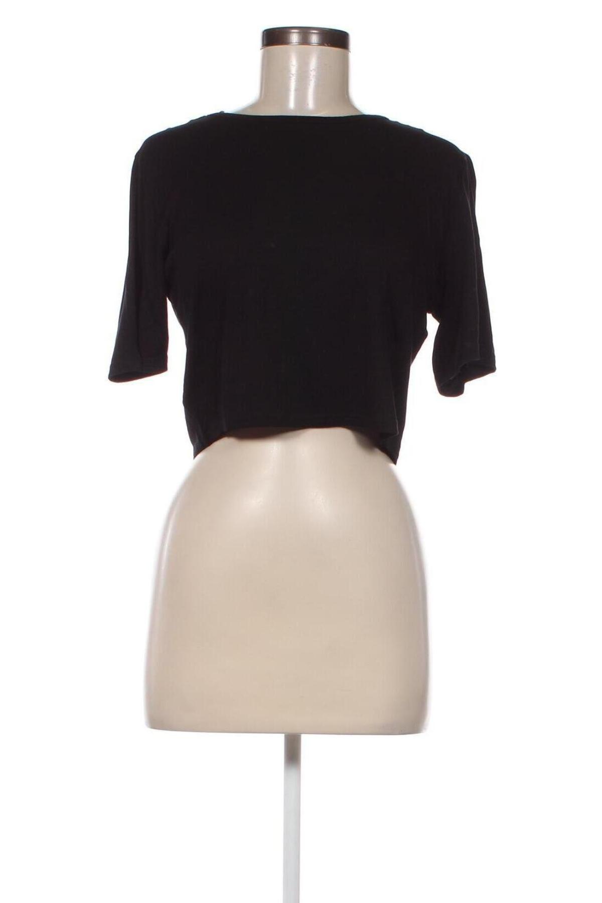 Γυναικεία μπλούζα Boohoo, Μέγεθος L, Χρώμα Μαύρο, Τιμή 7,67 €