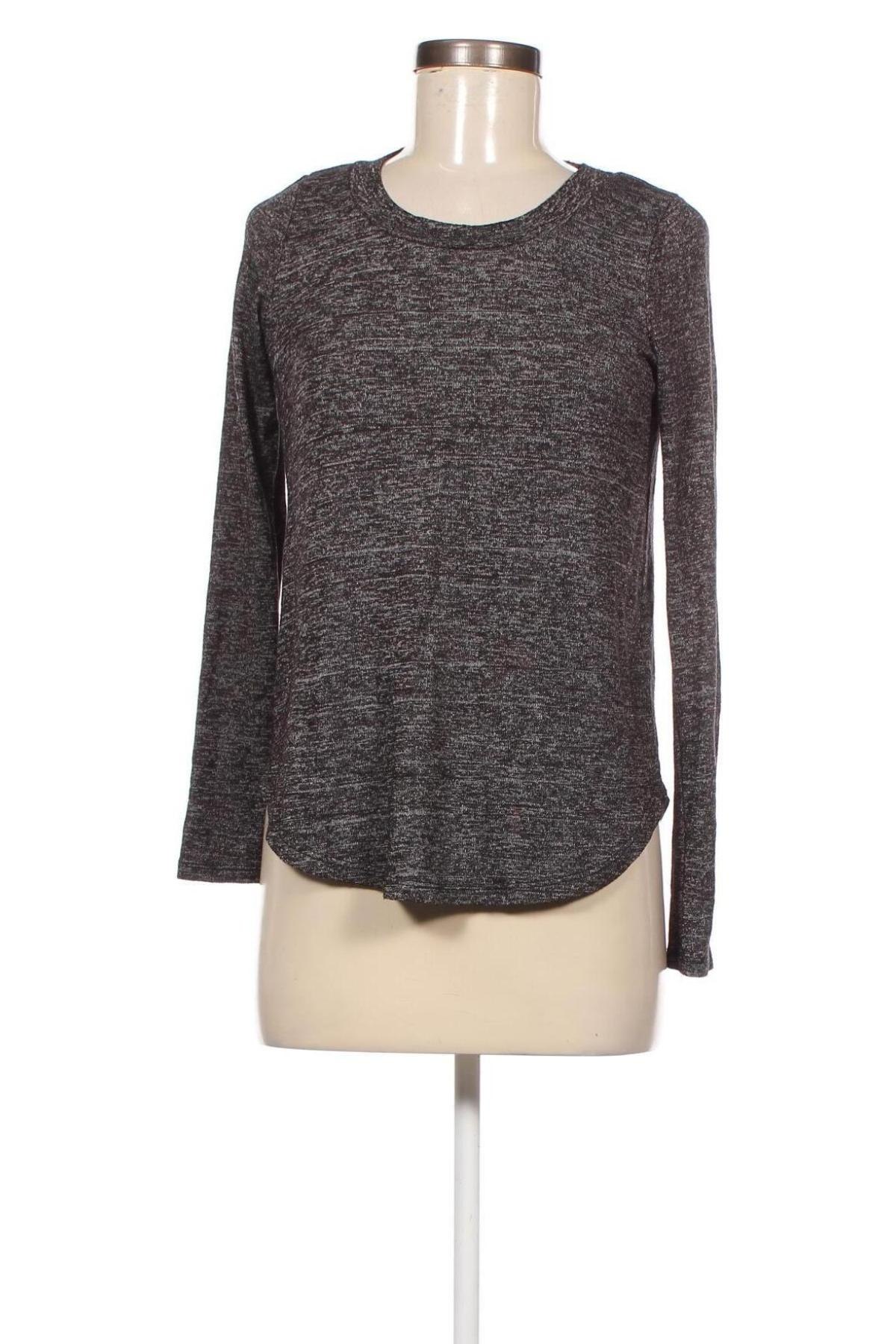 Damen Shirt Gina Tricot, Größe S, Farbe Grau, Preis 2,19 €