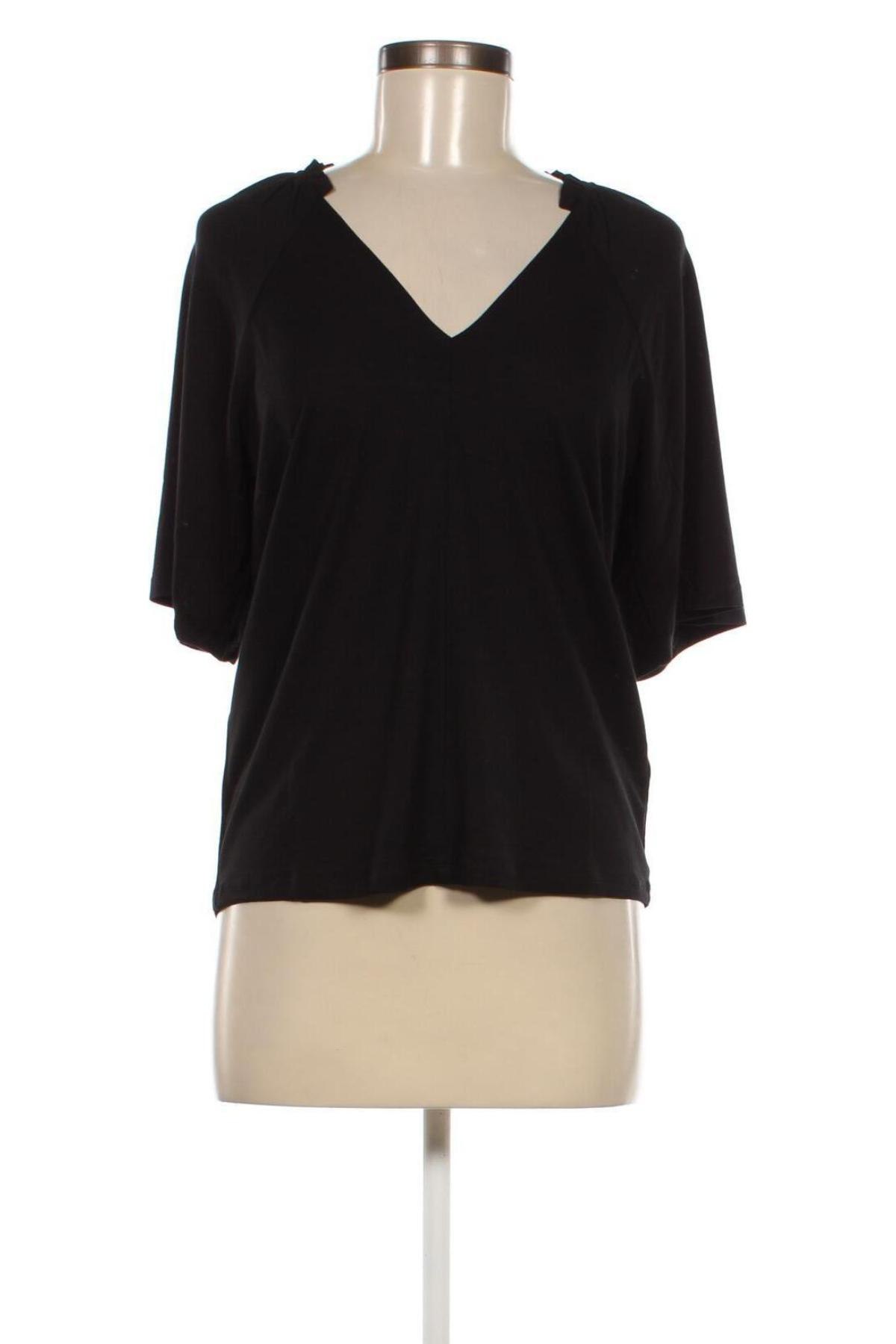 Γυναικεία μπλούζα In Wear, Μέγεθος XS, Χρώμα Μαύρο, Τιμή 11,57 €