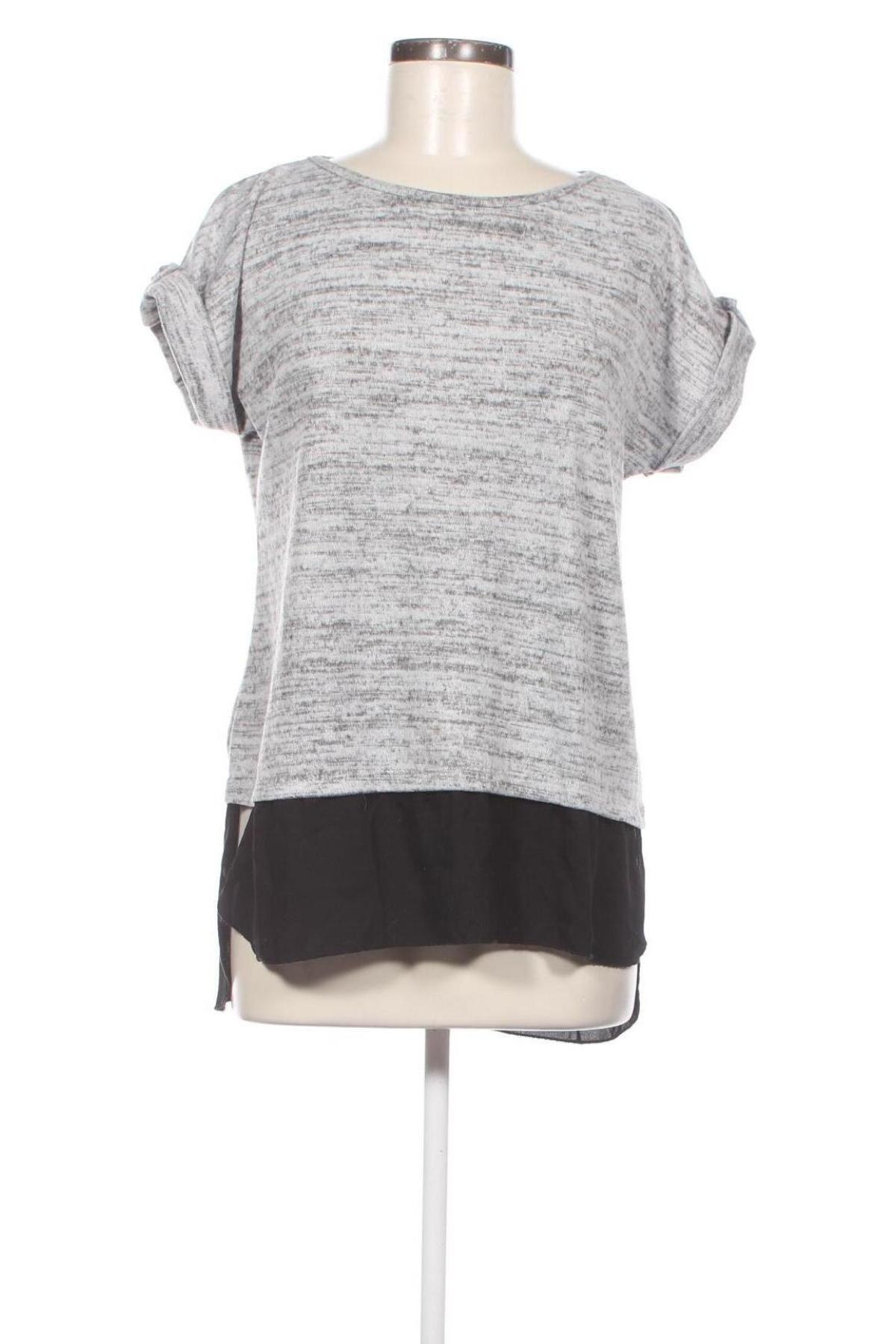 Γυναικεία μπλούζα Piazza Italia, Μέγεθος S, Χρώμα Γκρί, Τιμή 1,66 €