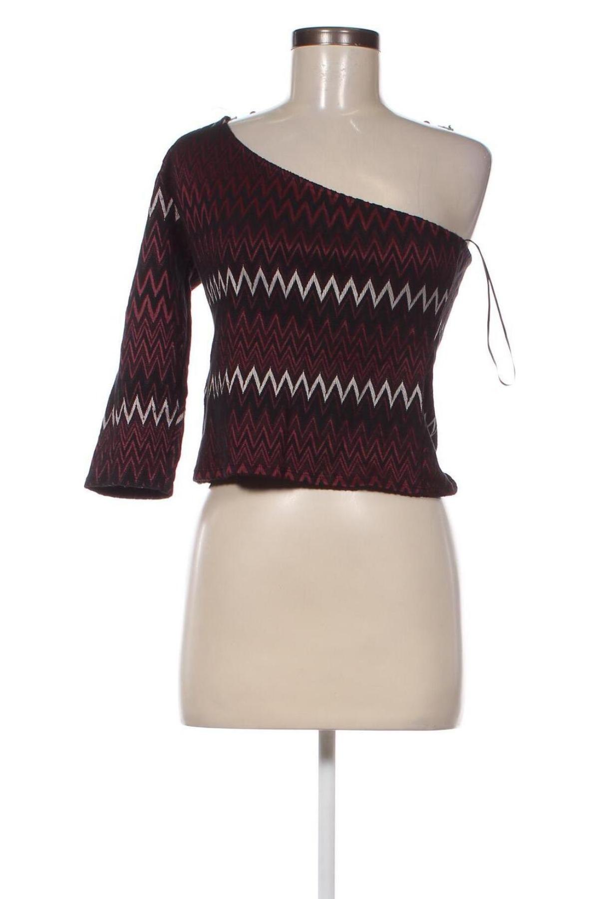 Damen Shirt Pull&Bear, Größe XL, Farbe Mehrfarbig, Preis 2,56 €