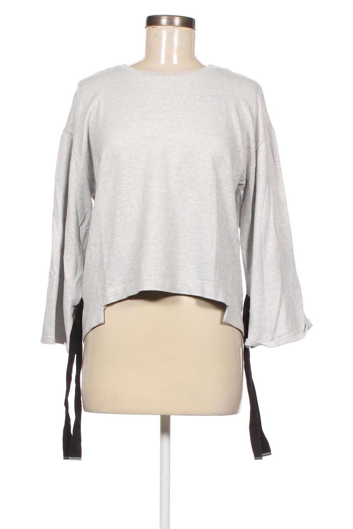 Damen Shirt Stradivarius, Größe M, Farbe Grau, Preis € 3,04