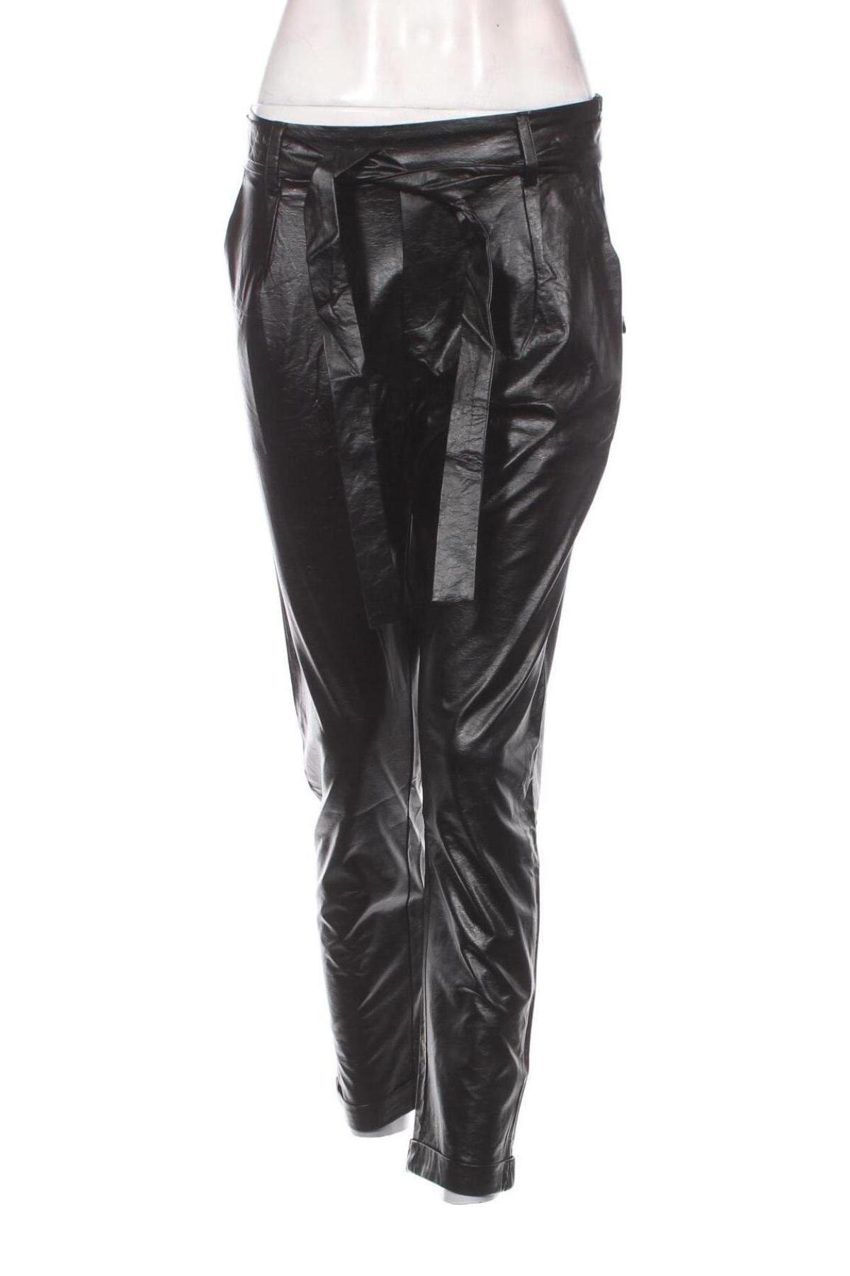 Γυναικείο παντελόνι δερμάτινο Funky Buddha, Μέγεθος S, Χρώμα Μαύρο, Τιμή 7,18 €