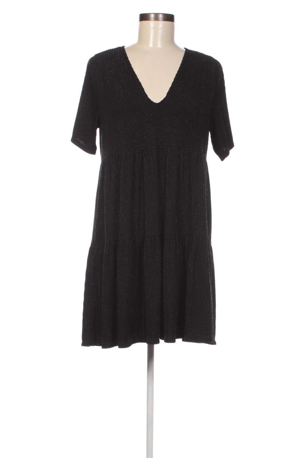 Šaty  Pull&Bear, Veľkosť M, Farba Čierna, Cena  4,60 €