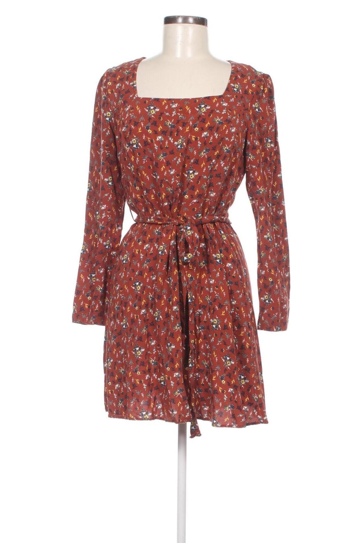 Kleid Trendyol, Größe L, Farbe Rot, Preis 17,39 €