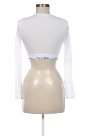Damen Shirt Calvin Klein, Größe M, Farbe Weiß, Preis 40,99 €