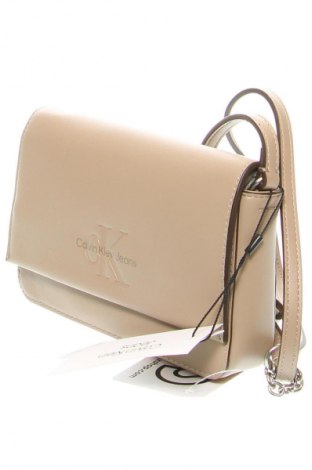Dámska kabelka  Calvin Klein Jeans, Farba Kremová, Cena  107,95 €