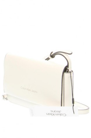 Γυναικεία τσάντα Calvin Klein Jeans, Χρώμα Εκρού, Τιμή 59,99 €