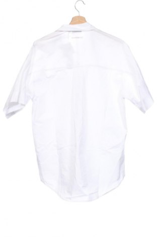 Дамска риза Calvin Klein, Размер XS, Цвят Бял, Цена 91,99 лв.