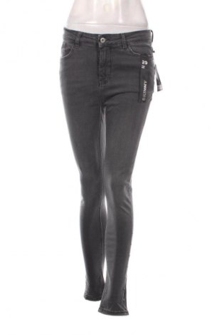 Damen Jeans Blind Date, Größe L, Farbe Grau, Preis € 32,99