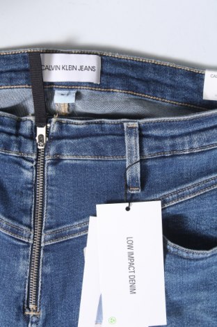 Γυναικείο Τζίν Calvin Klein Jeans, Μέγεθος M, Χρώμα Μπλέ, Τιμή 54,99 €