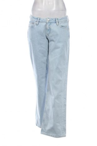 Dámske džínsy  Calvin Klein Jeans, Veľkosť M, Farba Modrá, Cena  95,95 €