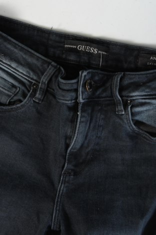 Γυναικείο Τζίν Guess, Μέγεθος XS, Χρώμα Γκρί, Τιμή 47,99 €