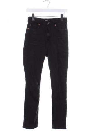 Damskie jeansy H&M, Rozmiar S, Kolor Czarny, Cena 30,99 zł