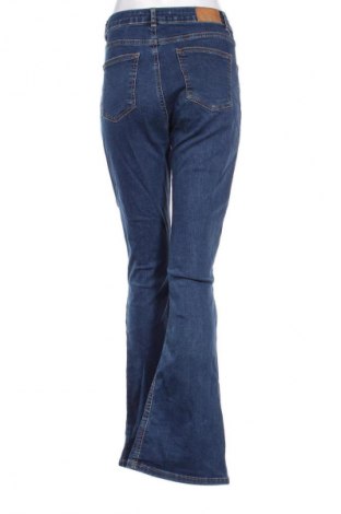 Damen Jeans Karol, Größe M, Farbe Blau, Preis 7,69 €