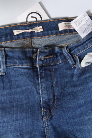 Dámské džíny  Levi's, Velikost M, Barva Modrá, Cena  1 229,00 Kč