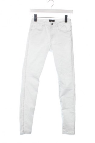 Damskie jeansy Vero Moda, Rozmiar XS, Kolor Biały, Cena 78,16 zł