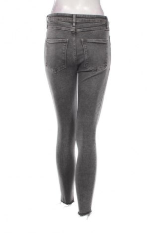 Blugi de femei Zara, Mărime S, Culoare Negru, Preț 80,90 Lei