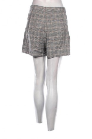 Damen Shorts Stradivarius, Größe M, Farbe Mehrfarbig, Preis € 4,99
